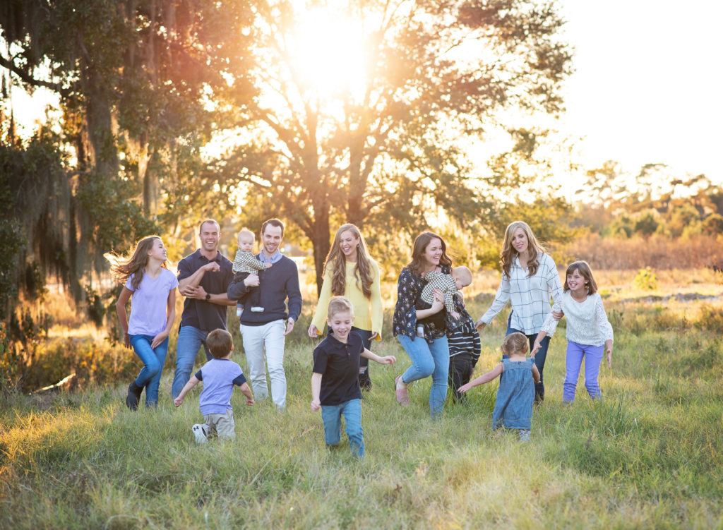 Extended family pictures by The Woodlands photographer, Maria Snider Photography