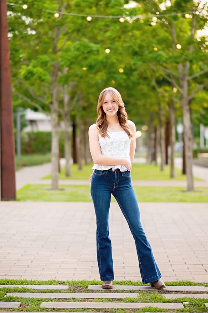 girl outfits for senior session Houston, TX