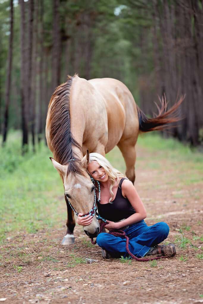 senior photography with horse